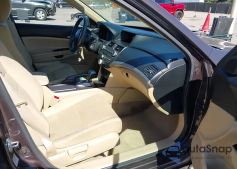 2011 Honda Accord 2.4 Lx-P from USA, damaged, VIN 1HGCP2F47BA042324